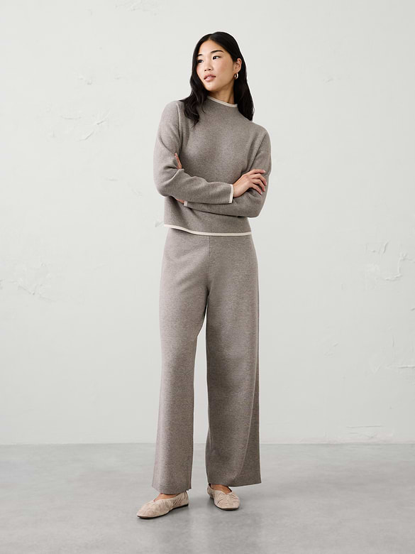 Straight-Leg Mid-Rise Sweater Pant