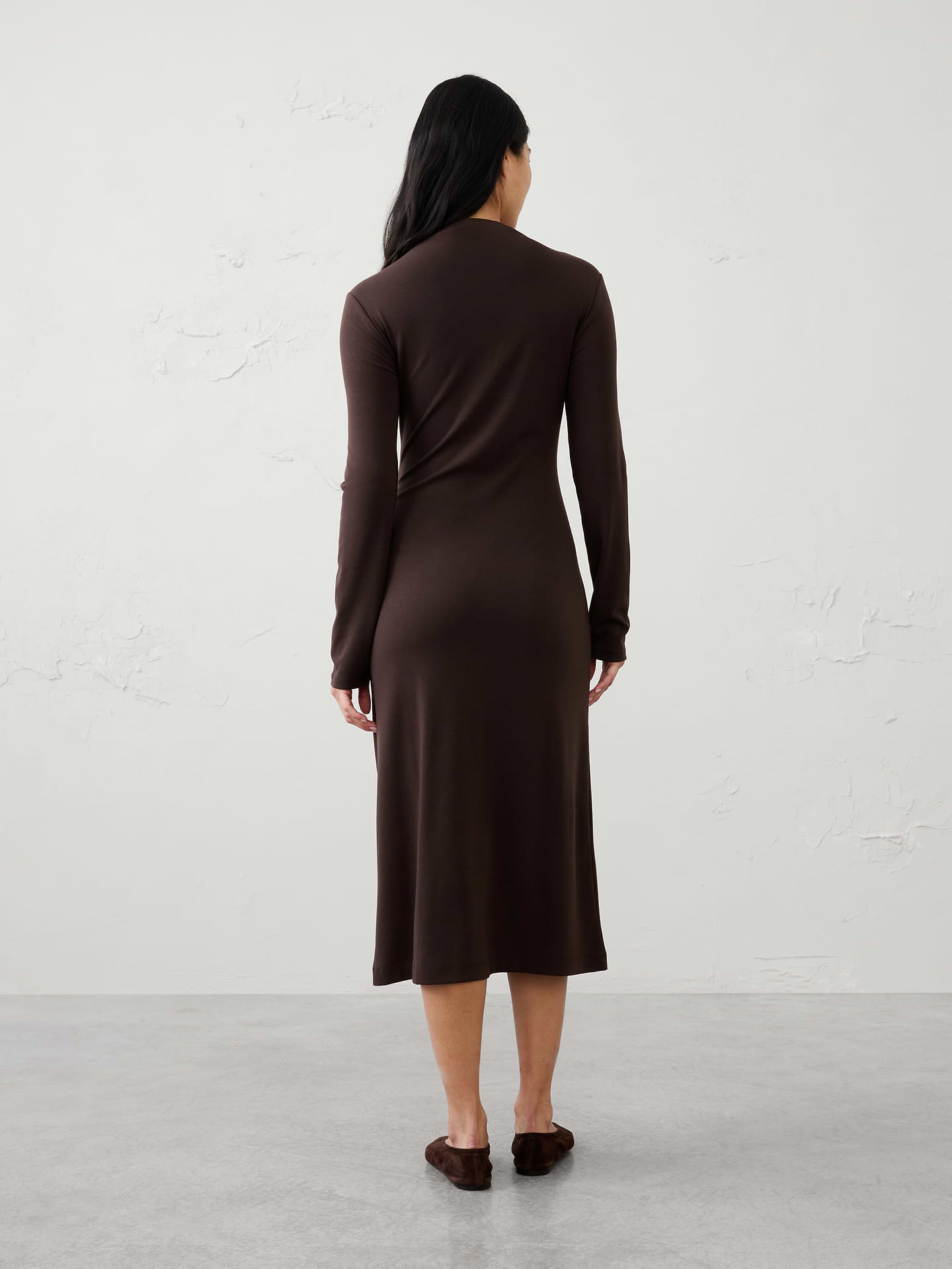 Image 5 of 7, Cozy Ribbed Knit Midi Dress