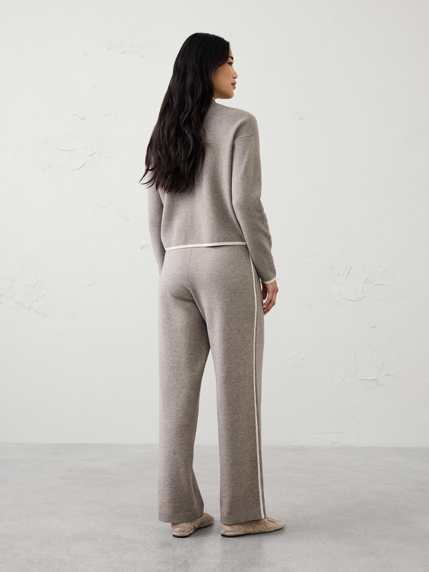 Image 2 of 4, Straight-Leg Mid-Rise Sweater Pant