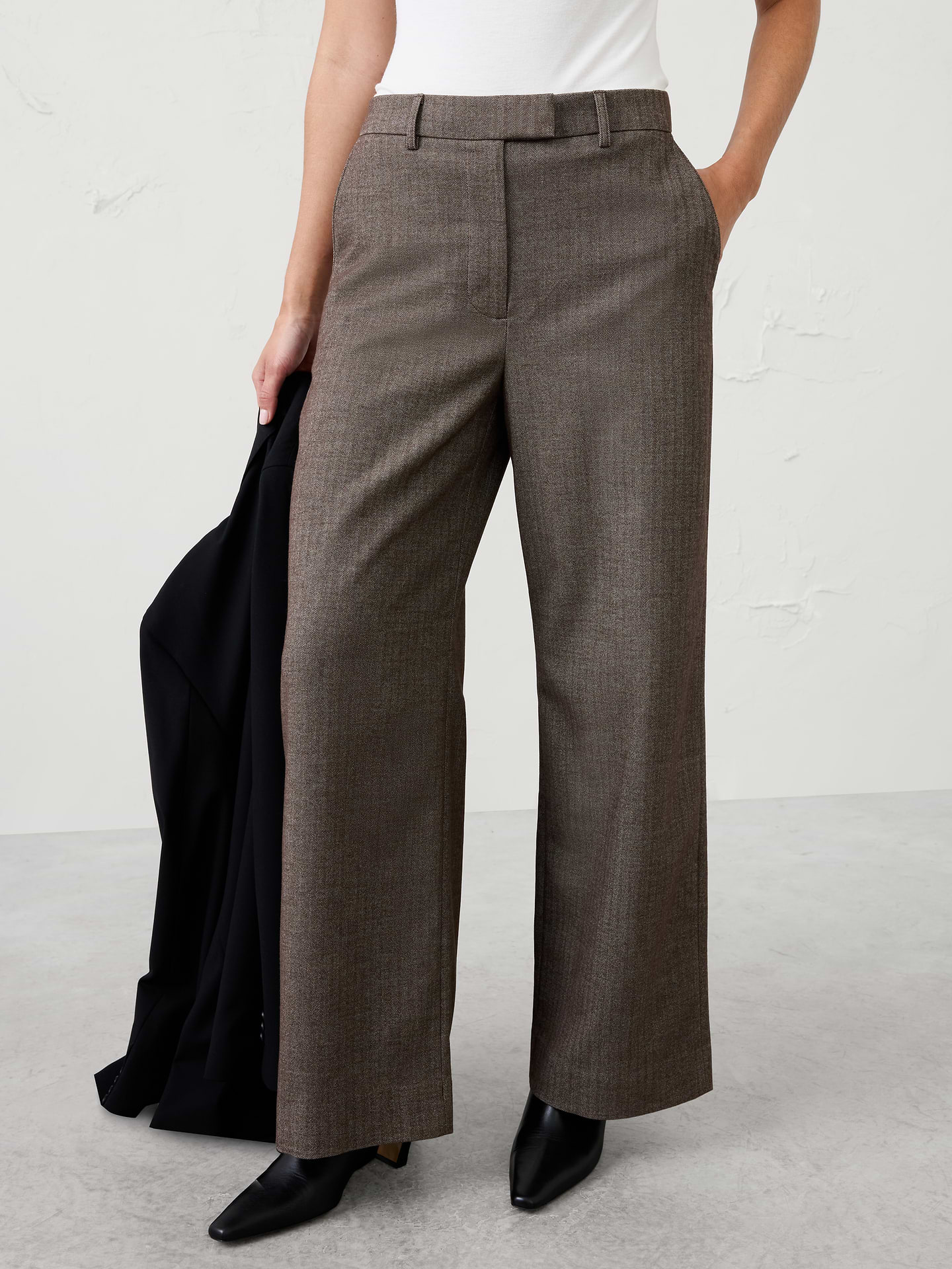 Image 6 of 8, Wide-Leg High-Rise Brushed Trouser