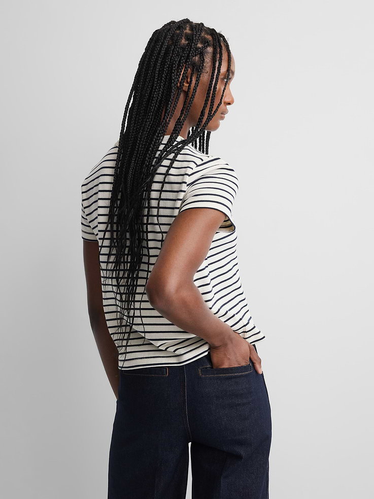 Image 2 of 6, Gap × A.P.C. Logo T-Shirt, Cardmember Early Access