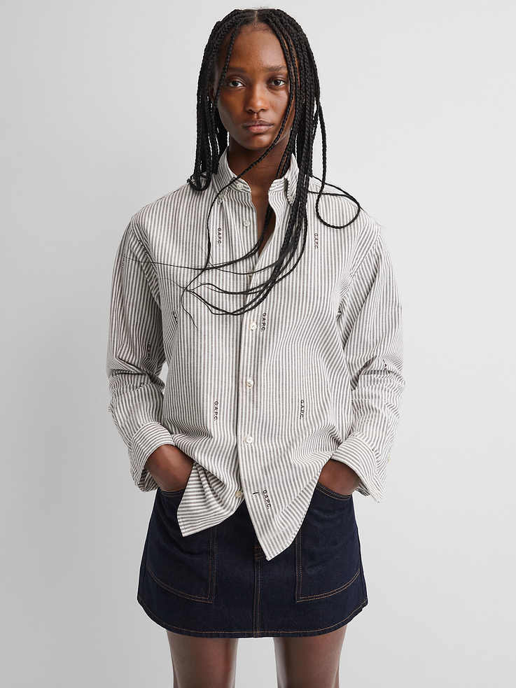 Image 4 of 8, Gap × A.P.C. Relaxed Logo Oxford Shirt, Cardmember Early Access