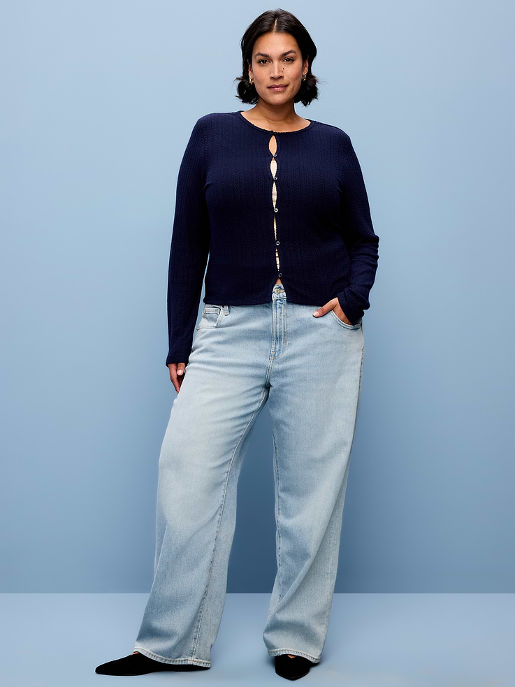 L'image numéro 8 présente Jean ample à taille basse