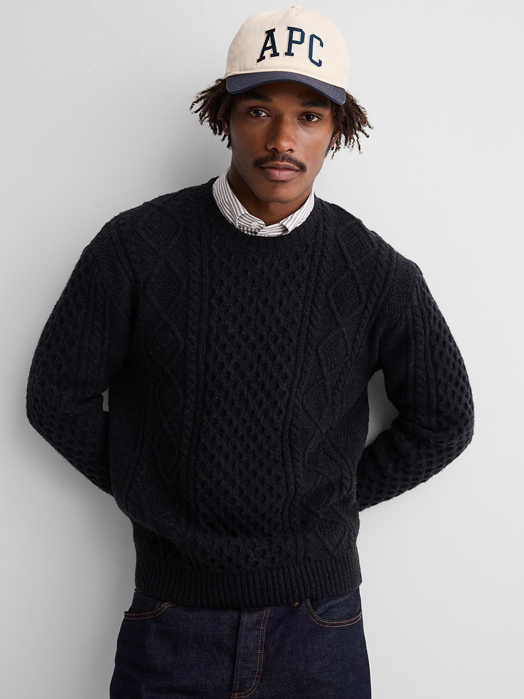 Image 1 of 5, Sturdy, 6-panel cotton baseball hat., Stitching at curved brim., Adjustable closure at back., Embroidered Gap x A.P.C. logo at front., Product #1179738