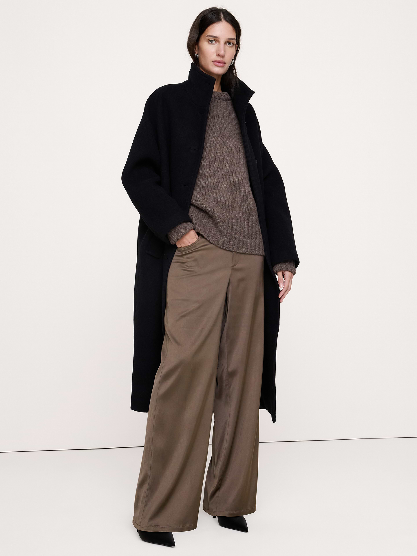 Image 7 de 8, Pantalon Studio jambe large à cordon de serrage en satin extensible