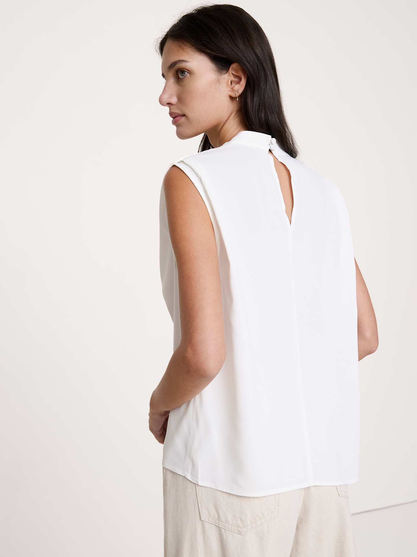 Image 5 de 7, Camisole drapée à col cagoule