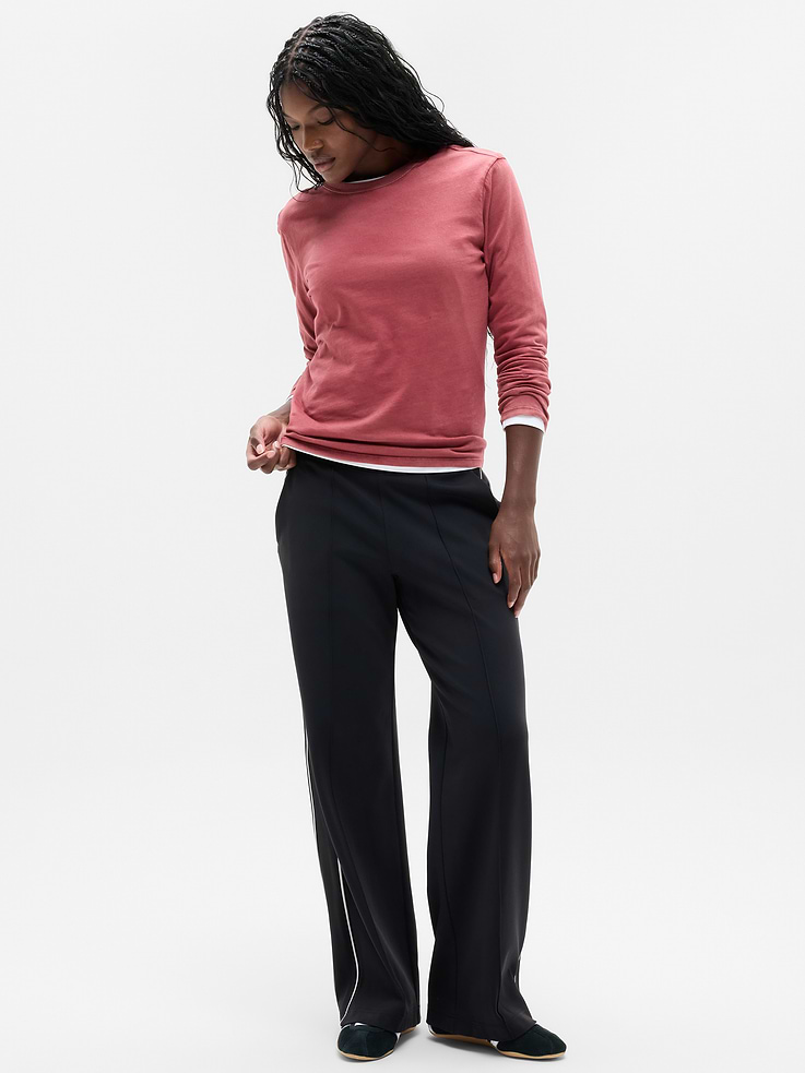 Image 2 of 5, Favorite Cotton Classic Top