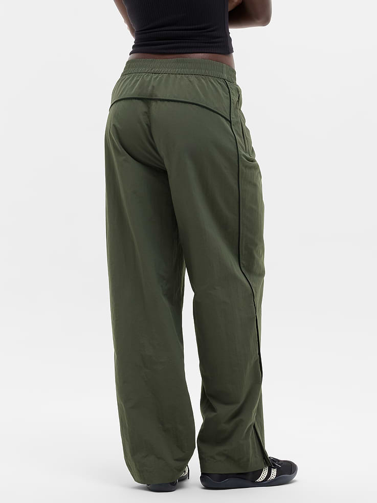 Image 3 of 6, On The Move Mid Rise Track Pant