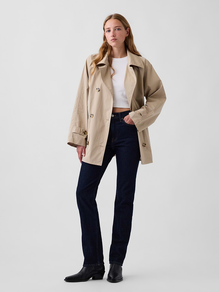 Image 1 de 6, Coupe: jambe droite classique pleine longueur, hanche et cuisse étroites., Tissu: 88 % coton, 11 % polyester, 1 % fibres extensibles, Extensibilité: denim légèrement extensible. Son allure de denim rétro vous donnera l’impression de l’avoir déjà porté. Décontracté et confortable avec une légère extensibilité., Taille: haute., Modèle: jean classique à cinq poches au fini foncé., Détails: braguette à glissière et cinq poches., Produit écoresponsable: ce vêtement fait partie de notre programme d’économie d’eau Washwell. Ce programme utilise au moins 20 % moins d’eau que les méthodes de lavage conventionnelles., Un choix plus écologique: fait de polyester recyclé à 11 % et de coton recyclé à 5 %. Comparativement aux matières vierges, l’utilisation de matières recyclées permet de réduire l’utilisation des ressources et le gaspillage., Ce produit a été fabriqué dans une usine qui investit dans l’égalité des genres et l’autonomisation des femmes grâce au programme Reimagining Industry to Support Equality (RISE). En savoir plus: Combler les lacunes en matière d’équité | Gap Inc. ., Produit #1185276