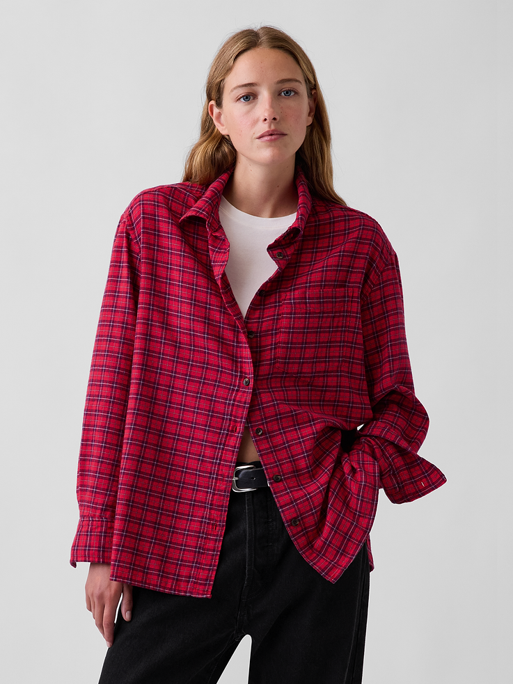 Image 1 of 5, Soft cotton flannel button-up shirt. In an oversized fit and tunic length., Spread collar, button front., Long sleeves with drop shoulders and button cuffs., Chest pocket., Straight hem., Allover plaid., Product #913911
