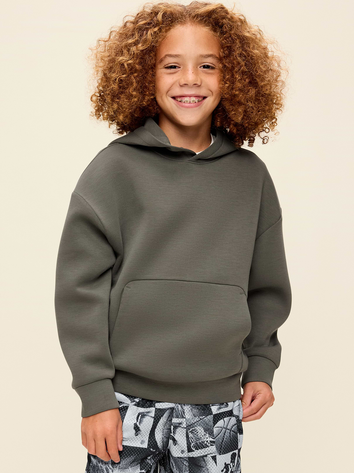 Image 1 of 1, built-in hood, long sleeves, drop shoulders, kangaroo pocket, 4-way stretch, Product #898477