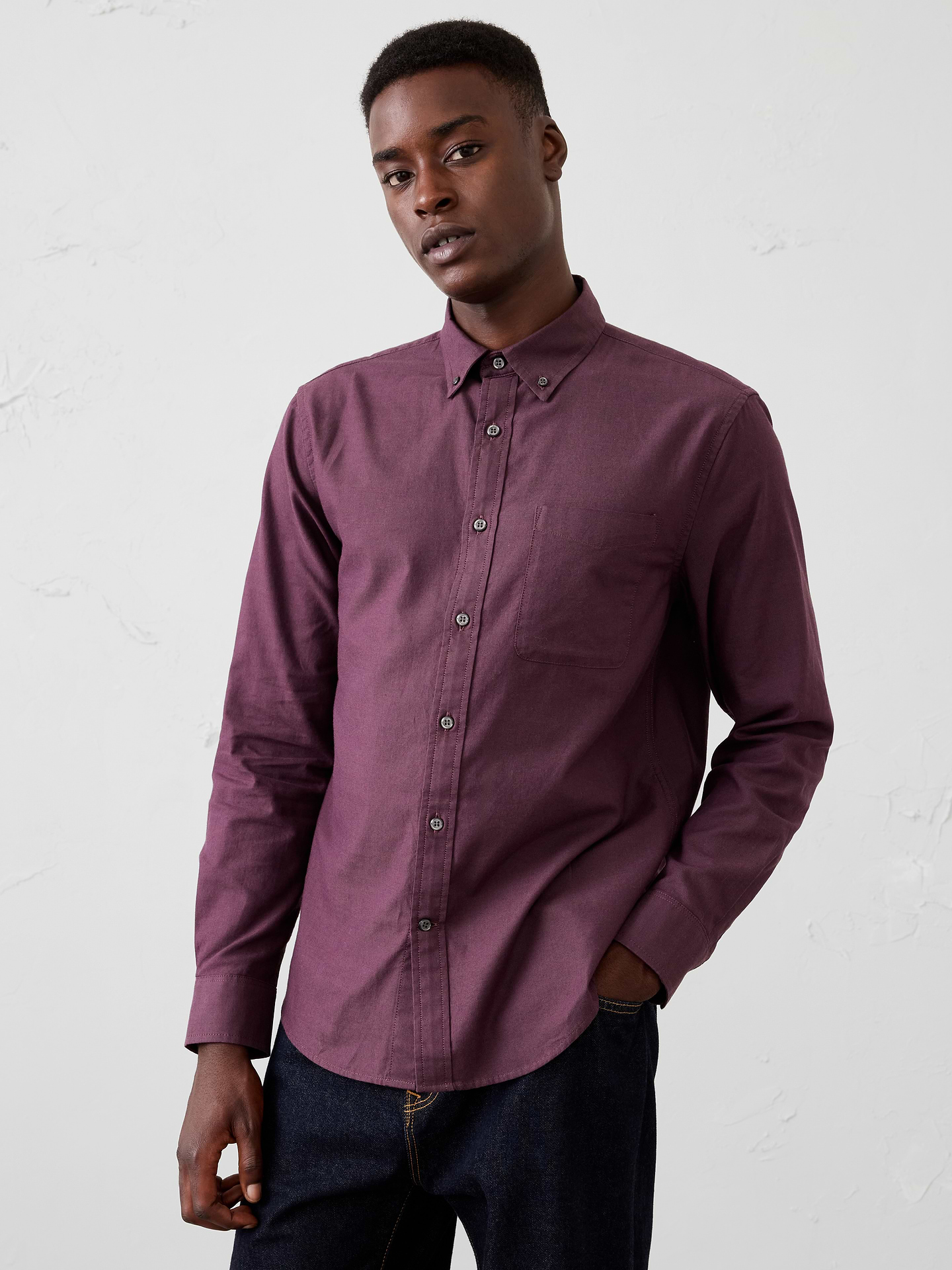 Image 1 of 8, UNTUCKED FIT: Designed with a shorter hemline to hit right at the hips., Button down collar. Long sleeves with adjustable double-button barrel cuffs and button vents., Button front closure., Chest pocket., Shirttail hem., Made exclusively for Banana Republic Factory., Product #884429