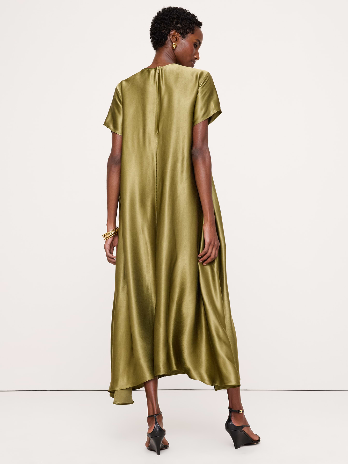 Image 6 de 8, Robe trapèze en satin italien