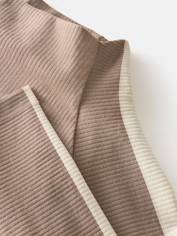 Image 4 of 7, Renew Seamless Mock Neck Top