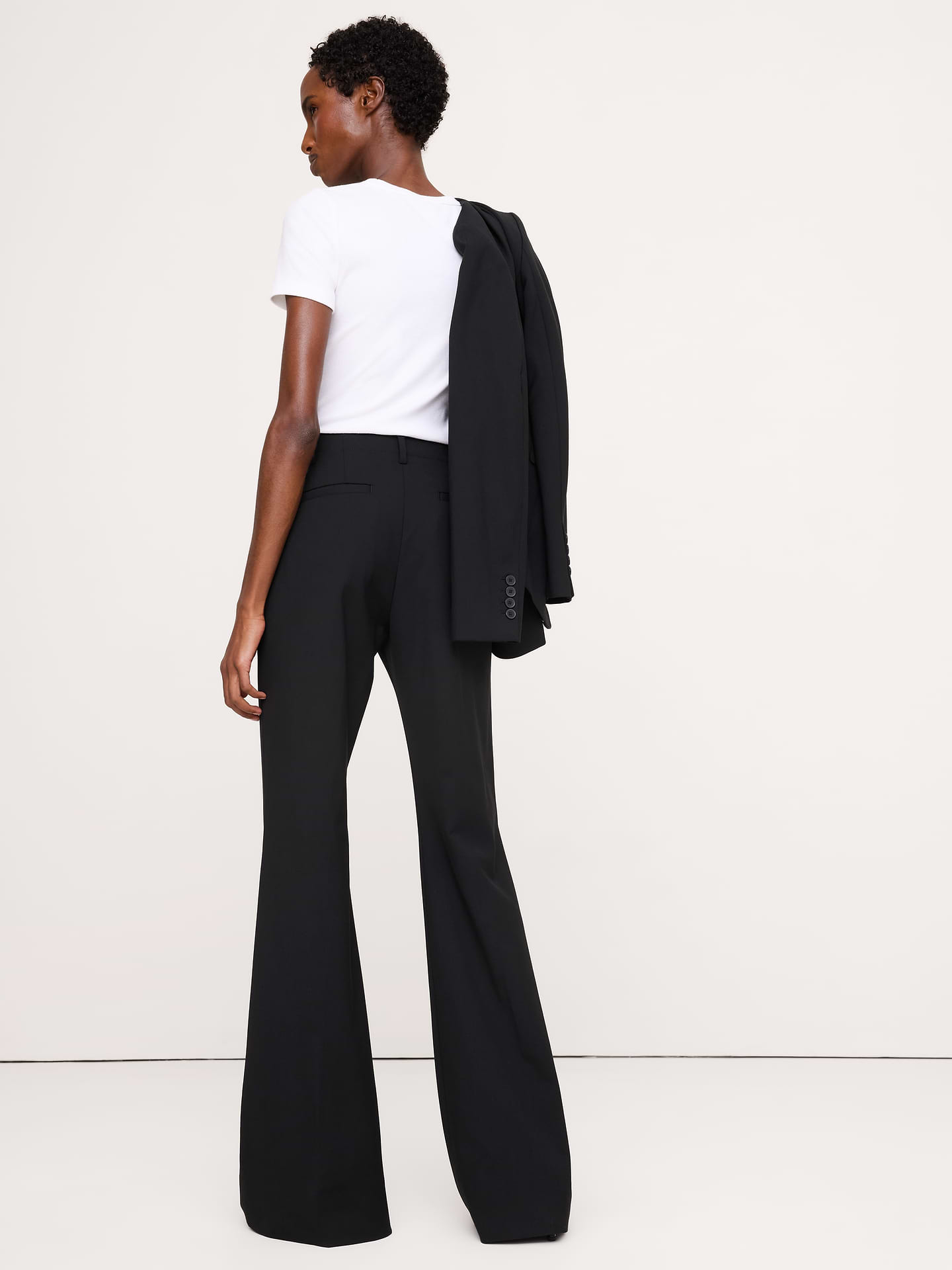 Image 6 de 8, Pantalon évasé à taille haute en laine italienne légère