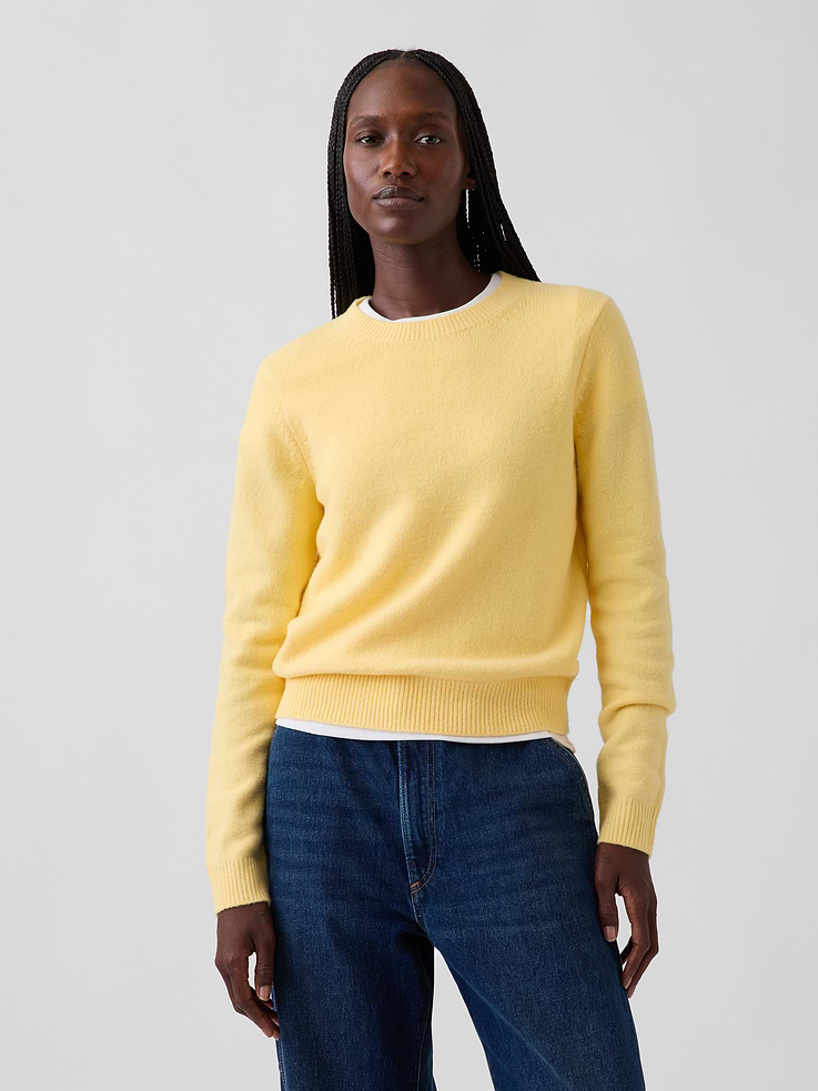 Image 1 of 5, Our bestselling fabric that feels cashmere-soft.Crafted in a midweight plush yarn. Refined with a special brushed technique. It's everyday luxury., Supersoft knit cotton-blend sweater. In a slightly cropped length., Crewneck., Long sleeves., Ribbed hem., Product #908887