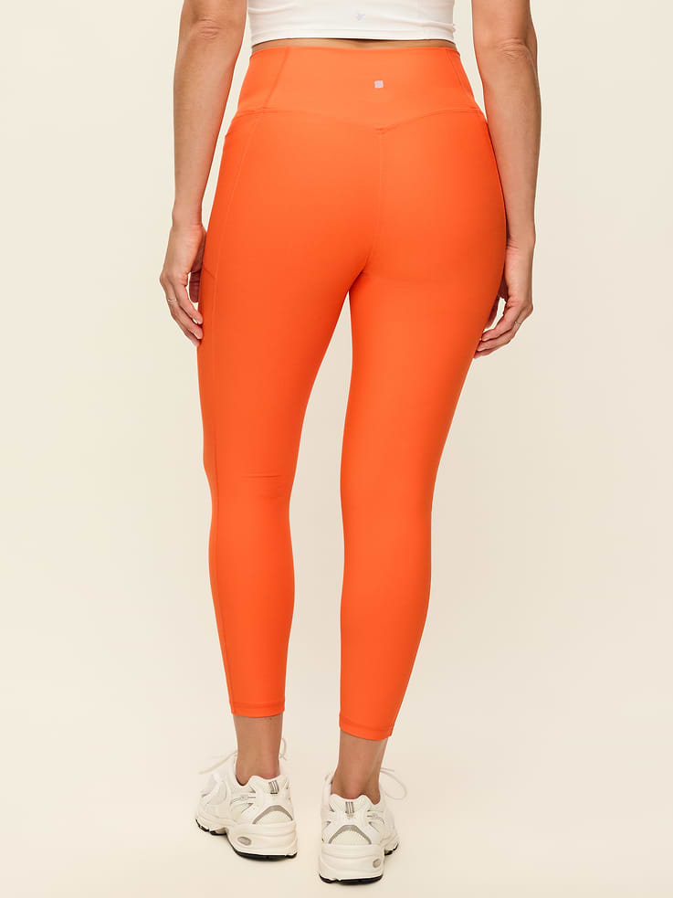 Image 7 of 8, Extra-High Waisted PowerSoft Boundless 7/8 Pocket Leggings – No Front Seam