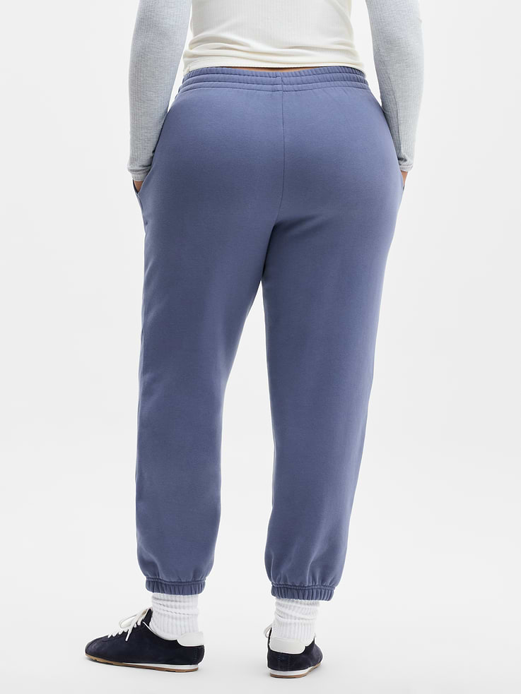 Image 3 of 6, Forever Fleece Classic Jogger
