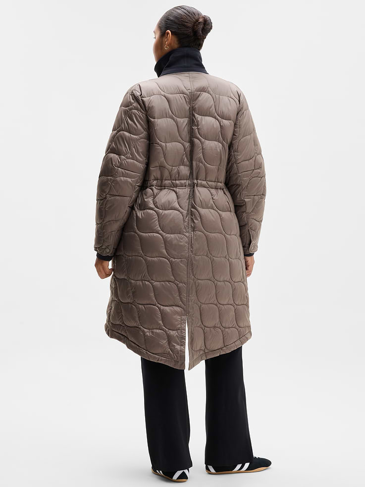 Image 3 of 6, Coastline Parka