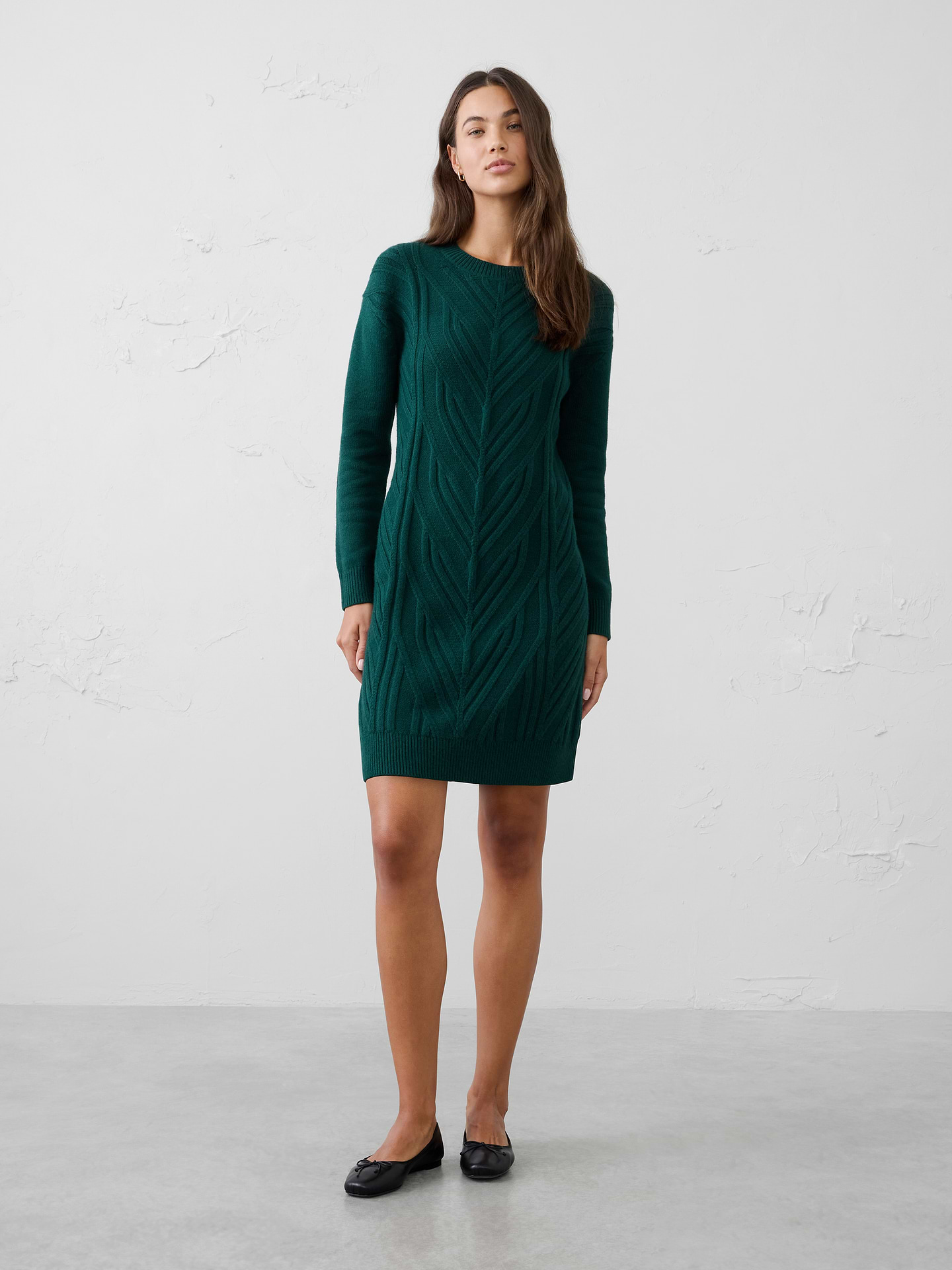 Image 1 of 6, Crew neck. Long sleeves., Drop shoulders., Ribbed neck, arm cuffs and hem., Made exclusively for Banana Republic Factory., Product #1176476