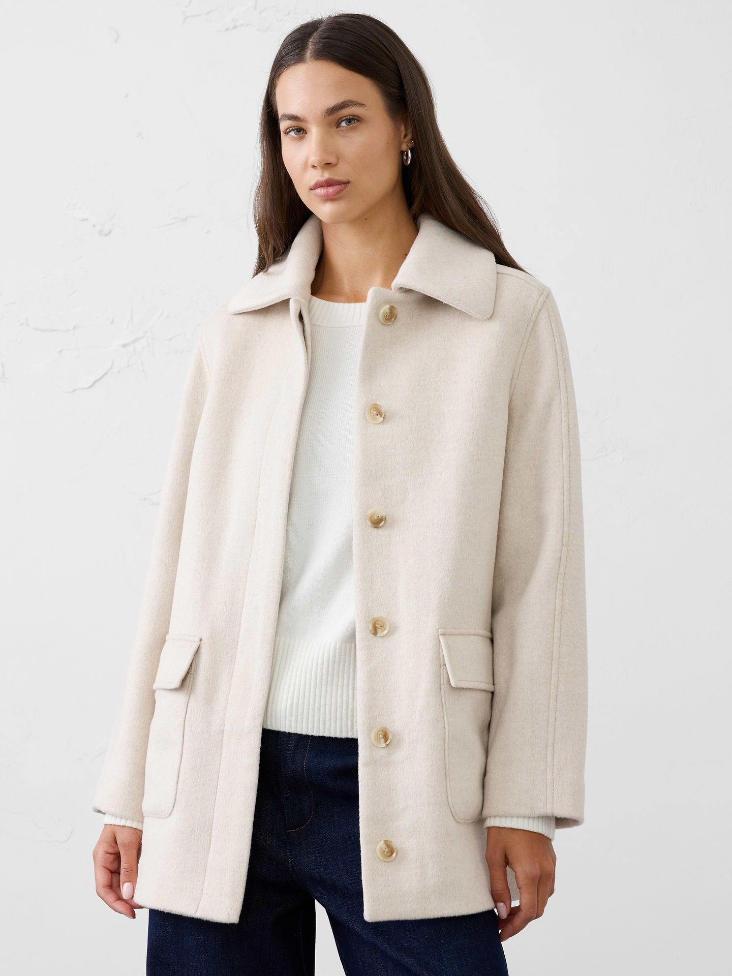 Image 1 of 4, Our overcoat offers a clean, tailored look with a relaxed fit through the body. Warm, sophisticated, and endlessly versatile, it's an easy way to dress up any outfit while staying comfortable in colder temperatures., Pointed collar. Long sleeves., Drop shoulders., Hidden button‑front closure., Large flap patch front pockets., Fully lined., Made exclusively for Banana Republic Factory., Product #1178064