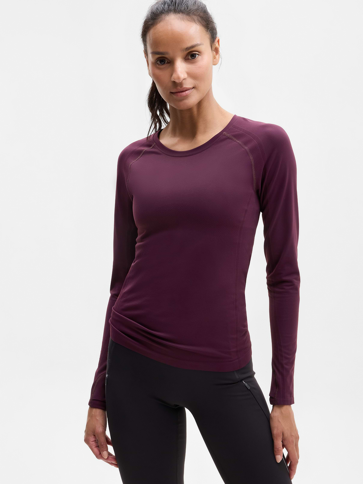 Image 1 of 6, FOR: Medium to high-impact workouts at the gym, studio, or outdoors, FEEL: Enhanced yarns deliver soft stretch and quick recovery, keeping you comfortable while you push your limits, FAVE: The workout top you love, now with upgraded stretch, sweat-wicking power, and sleek style, Seamless construction for minimal chafing, Functional mesh panels allow for optimal movement and breathability, Thumbholes lock your fit in place, Grippers at inner hem prevent it riding up, Product #845688