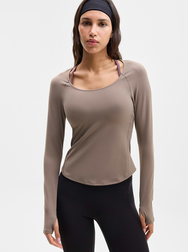 Image 1 of 6, FOR: Your yoga flow and sessions in the studio, FEEL: VitaFree fabric is our lightest-feel yoga fabric for a barely there, yet fully covered sensation, FAVE: Second-skin fabric stretches to your body and maintains its shape, Product #1178769