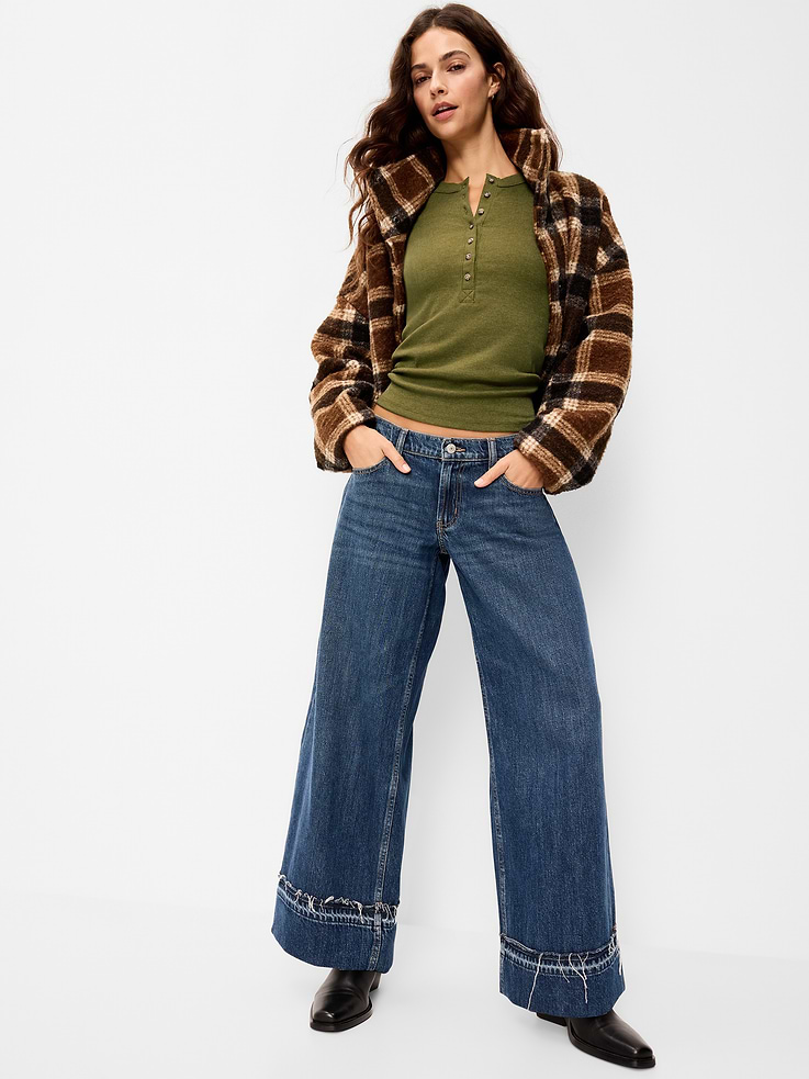 Image 3 of 8, Snug Long-Sleeve Ribbed Henley T-Shirt