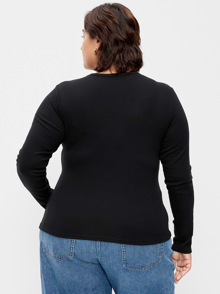 Image 8 of 8, Snug Crew-Neck Long Sleeve T-Shirt