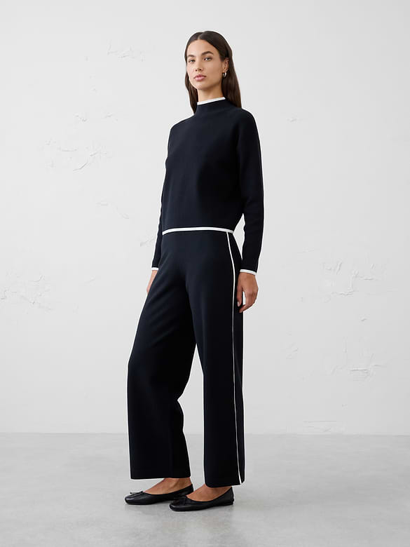 Straight-Leg Mid-Rise Sweater Pant
