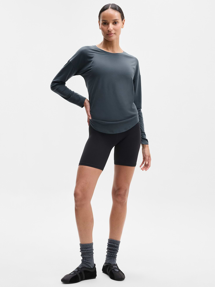 Image 5 of 6, Move With Ease Top