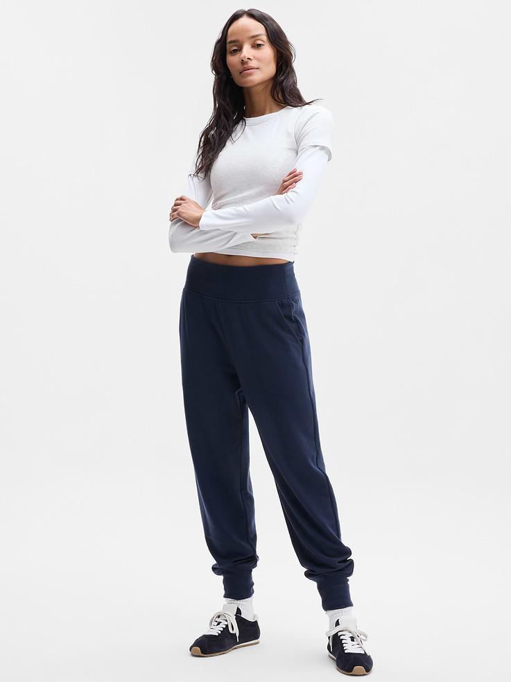 Image 1 of 5, FOR: Restoration and rejuvenation, FEEL: Super-soft Brushed Nirvana is extra cozy, FAVE: A wide, ribbed waistband provides support and comfort, Easy-access pockets to stash your essentials, Product #658312
