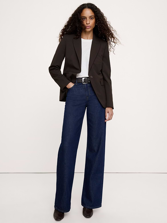 Slim Italian Lightweight Wool Blazer