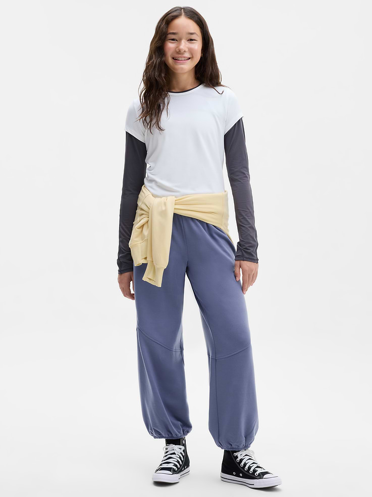 Image 1 of 4, FOR: Lounging and unwinding, FEEL: Lightweight with an extra-cozy brushed interior, FAVE: Side pockets keep her treasures safe, Product #1178804
