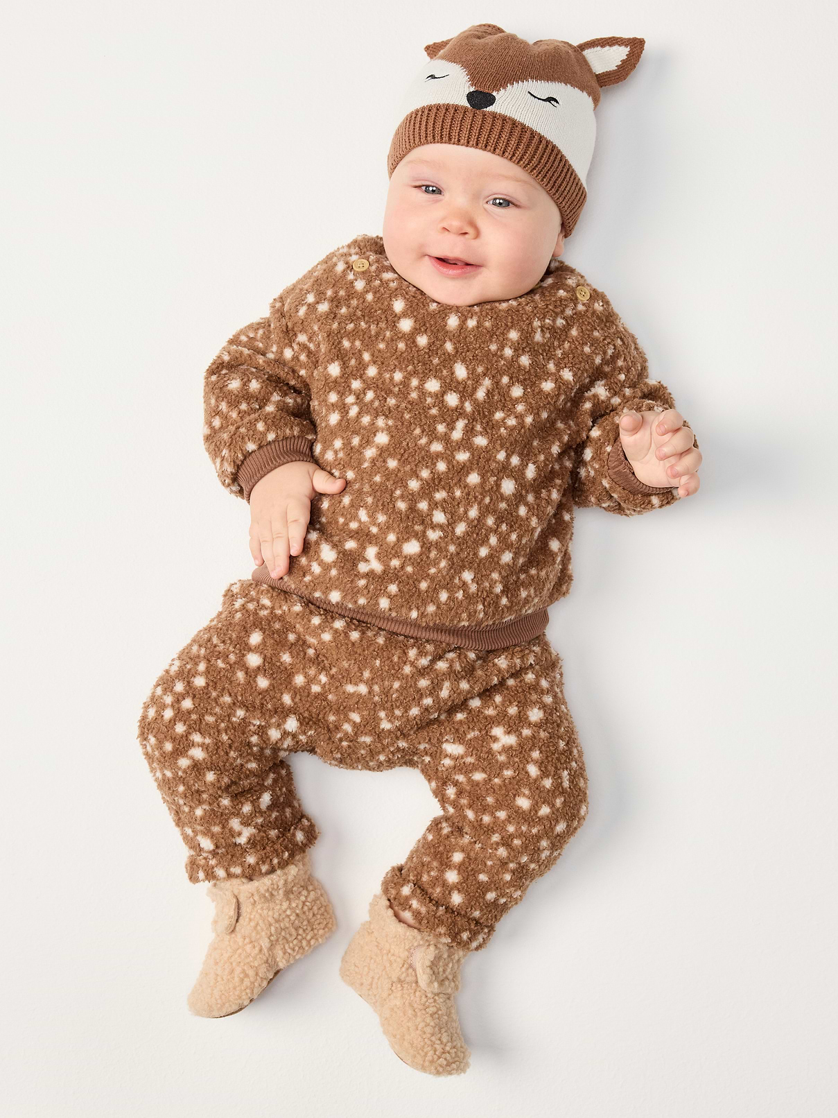 Image 1 of 3, crew neck, long sleeves, buttoned placket at shoulders, matching bottoms, adjustable drawstring, elasticized waistband, all-over pattern, Product #1182640