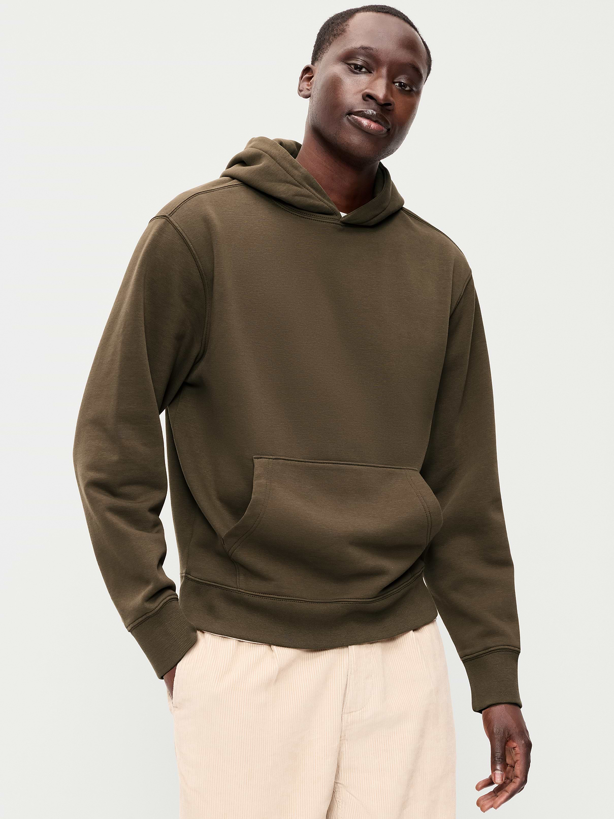 Image 1 de 2, Capuchon intégré., Manches longues., Poche kangourou., Bordure en tricot côtelé., Modèle facile à enfiler., Produit #909027