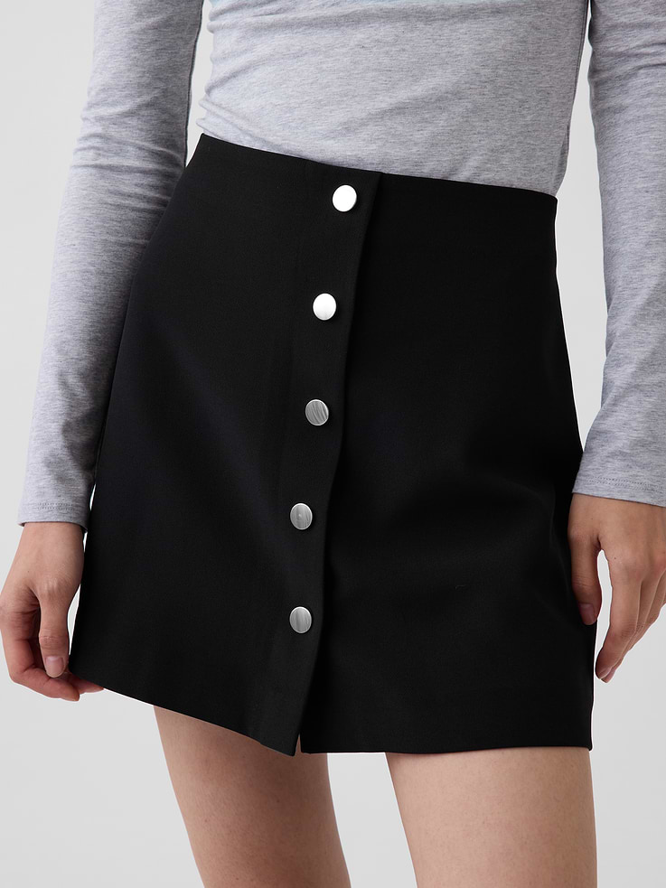 Image 5 de 7, Jupe-short courte bi-extensible à boutons-pression sur le devant