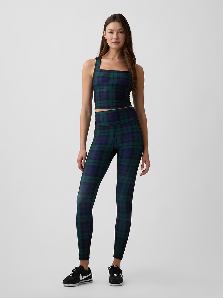 Image 1 of 5, For low intensity workouts, or hangouts., Breathable PowerYou matte stretch knit., Moisture Wicking helps keep your skin dry., Four-way stretch allows freedom of movement while providing superior shape retention., Elasticized waist., Select styles have patch pockets at sides., Flatlock seams help prevent chafing., Select styles have allover print., Product #725118