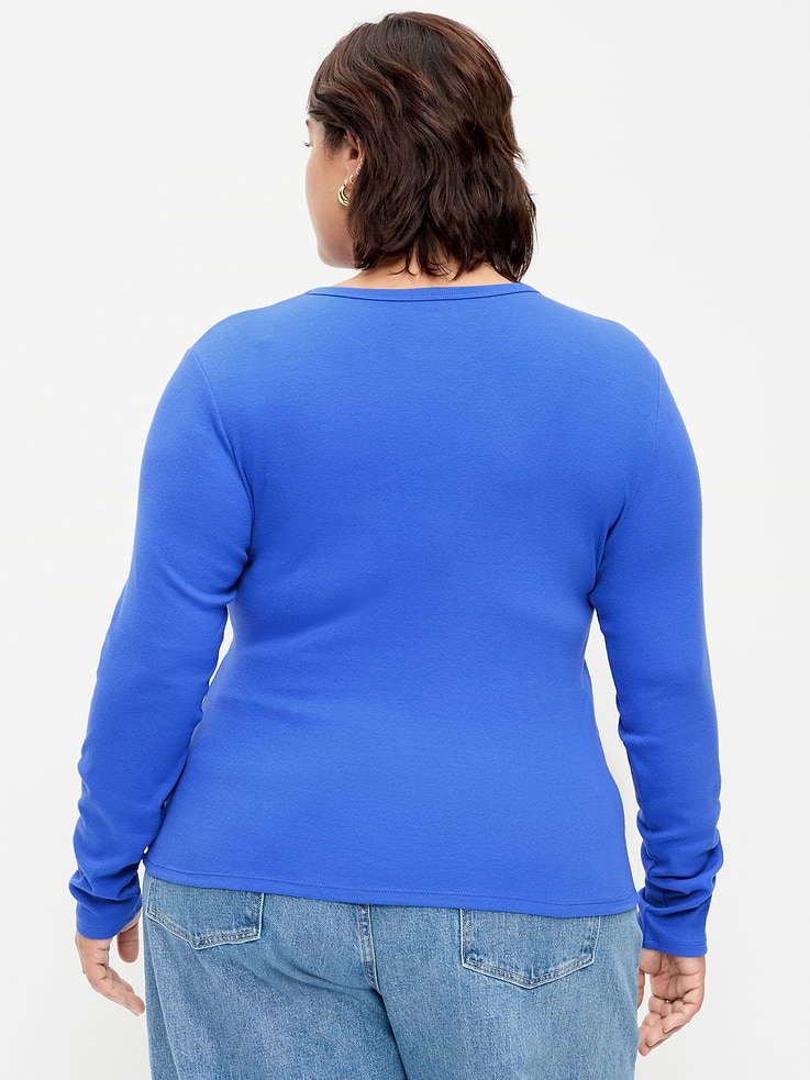 Image 7 of 7, Snug Crew-Neck Long Sleeve T-Shirt