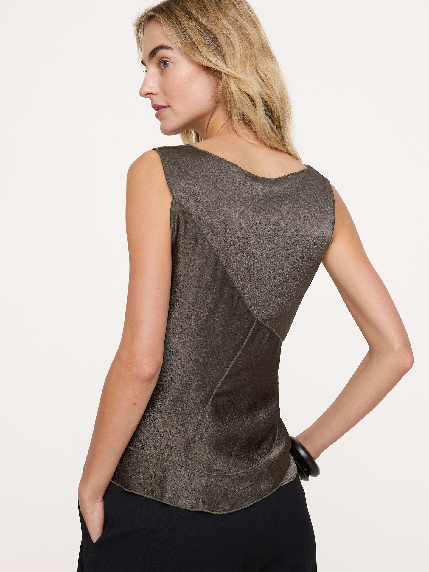 Image 3 de 8, Camisole nouée sur le devant en satin martelé