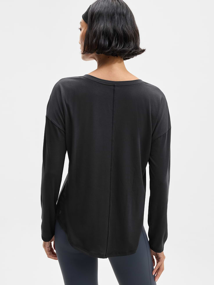 Image 3 of 5, Move With Ease Top