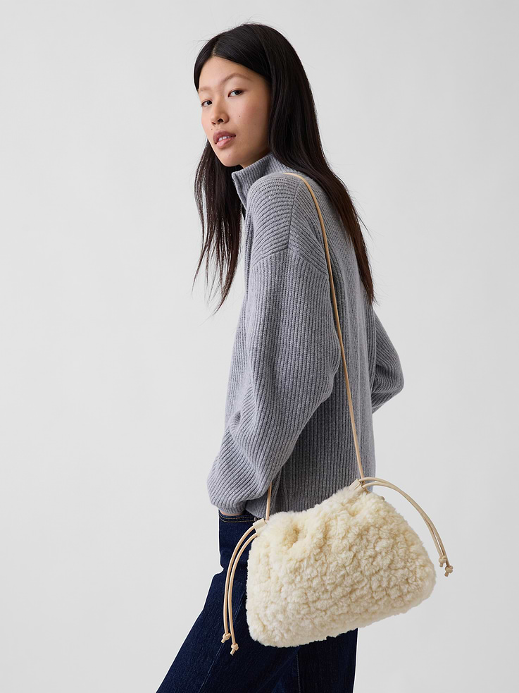 Image 2 of 6, Sherpa Pouchette