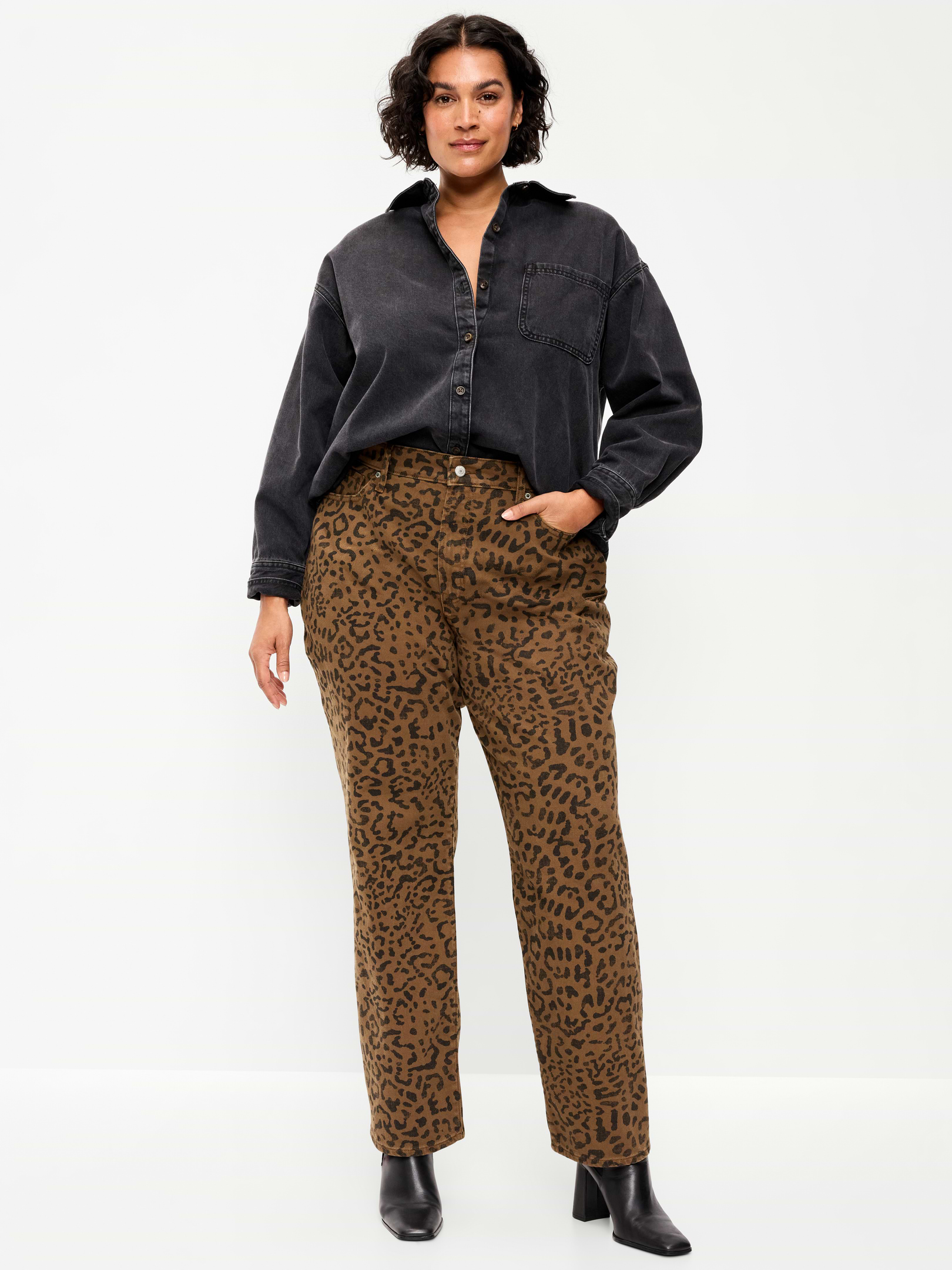 Image 7 of 8, Curvy High-Waisted OG Loose Jeans
