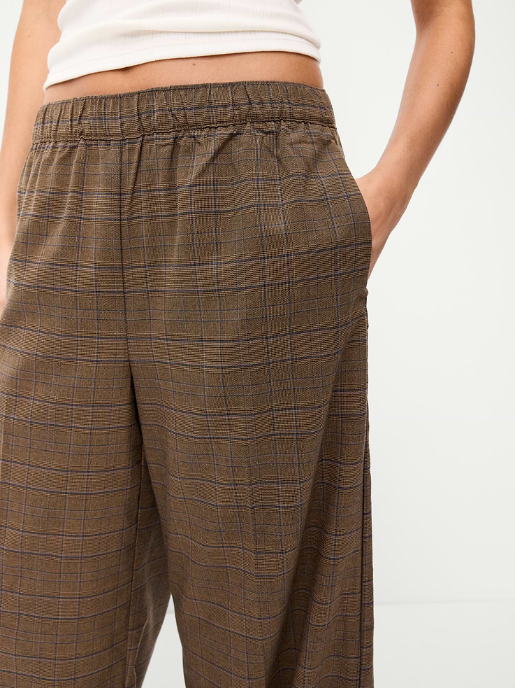 Image 6 of 9, High-Waisted Wide-Leg Trouser