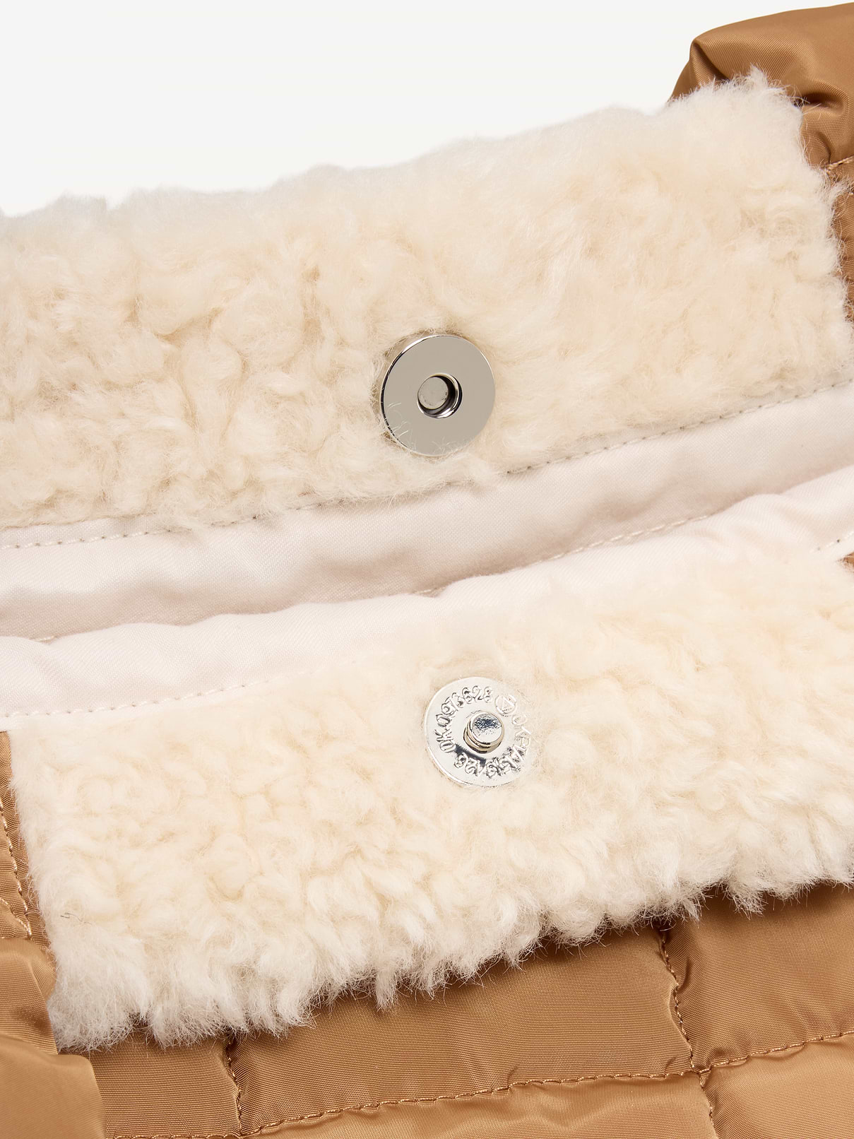 Image 4 of 4, Active Puffer Large Sherpa-Lined Tote