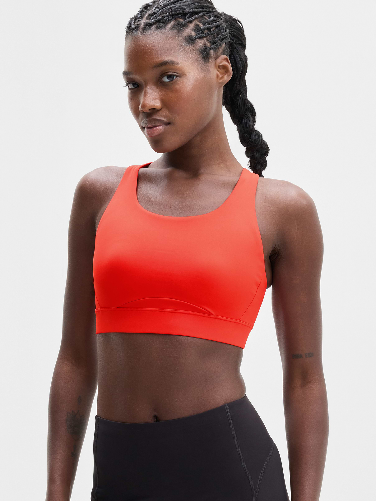 Image 1 of 3, BEST FOR CARDIO: run + train + HIIT, IMPACT: Medium-impact workouts, best for D-DD cups, FEEL: PowerMove fabric is sleek, weightless, and helps keep you cool with quick-drying properties, FAVE: Stay-put straps and shaping seams for a secure, sculpted fit, Built-in pockets with removable pads for optional coverage, Removable pads hold their shape from wash to wear, Lined with PowerMesh for breathable, sheer-proof coverage, Easily pairs with the Empower Mastectomy Bra Insert, Product #413267