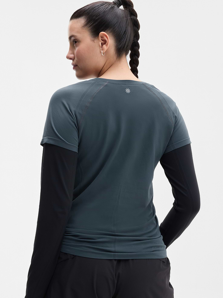Image 3 of 6, Momentum Flex Tee