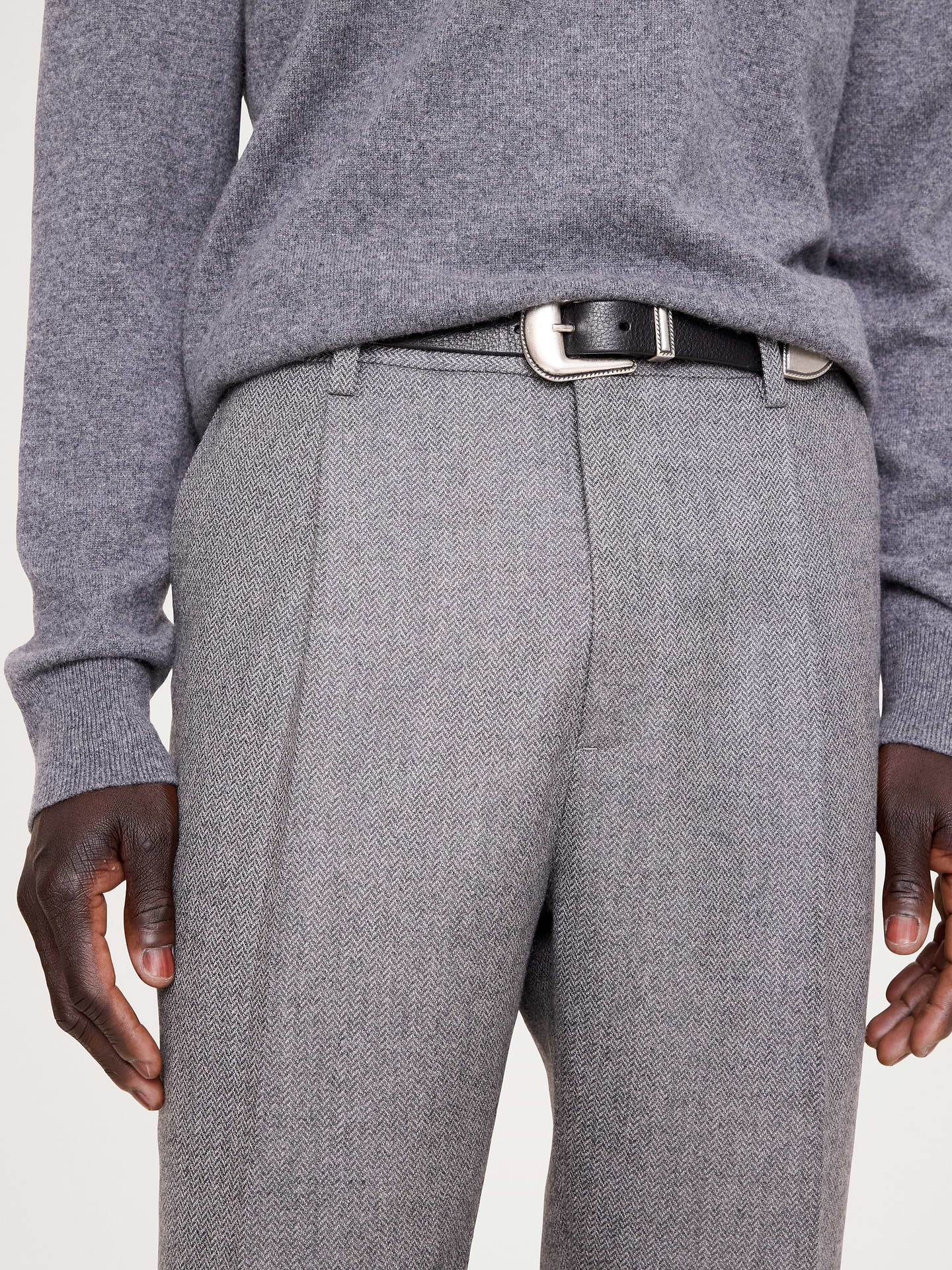 Image 4 de 6, Pantalon habillé classique fuselé en laine et coton à chevrons
