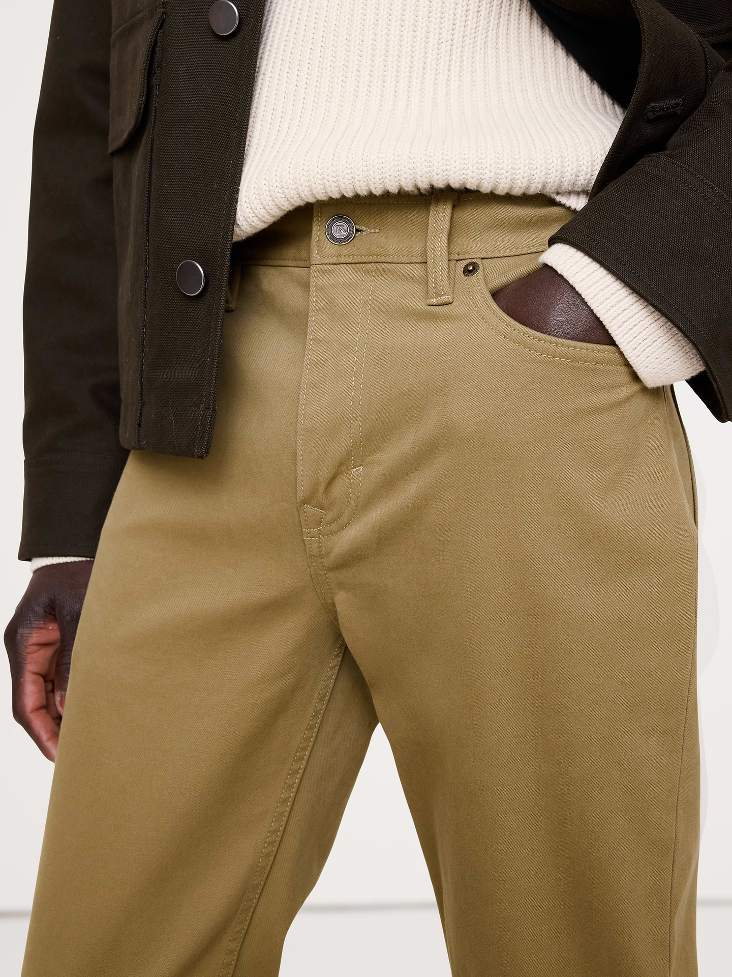 Image 4 of 8, Slim Traveler Pant