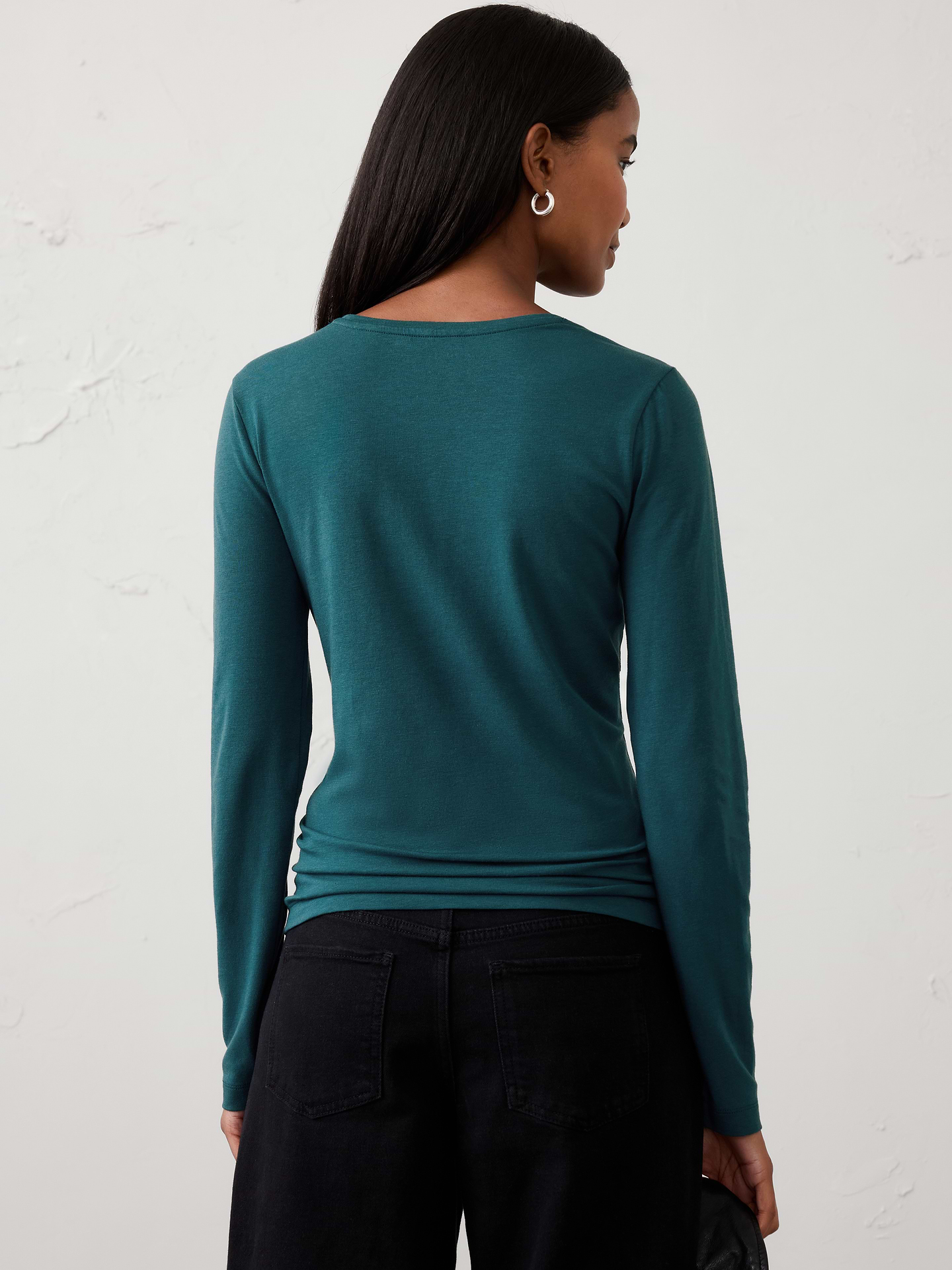 Image 2 of 8, Timeless Long-Sleeve Crew-Neck T-Shirt